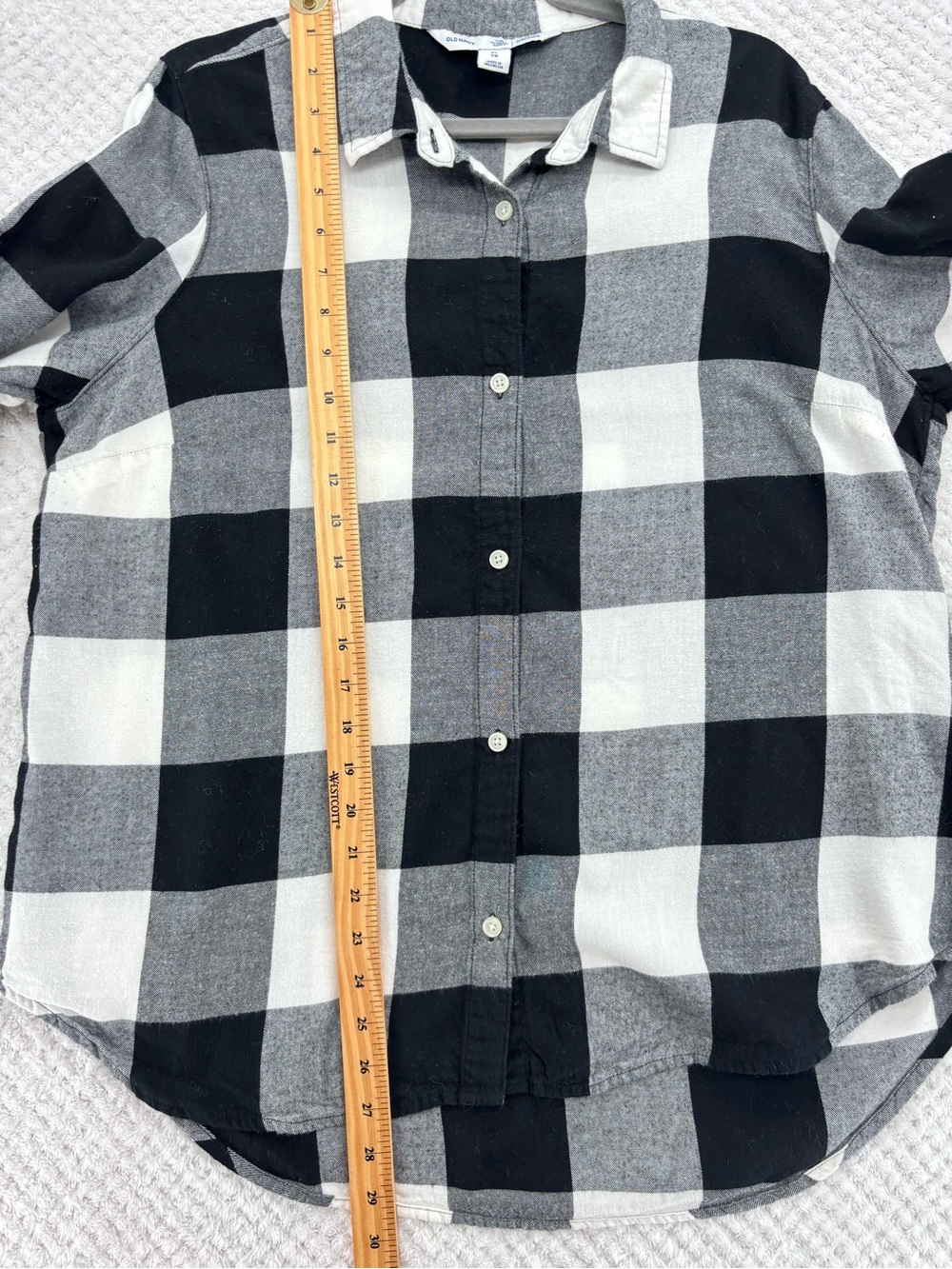 Old Navy Women’s Classic Flannel White and Black Buffalo Check in Size XL - Picture 11 of 16